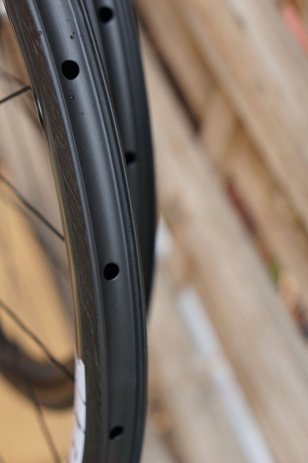 Carbon ILTB Track Wheelset - 40mm Marble x Black Randbezirk Buzz Hubs