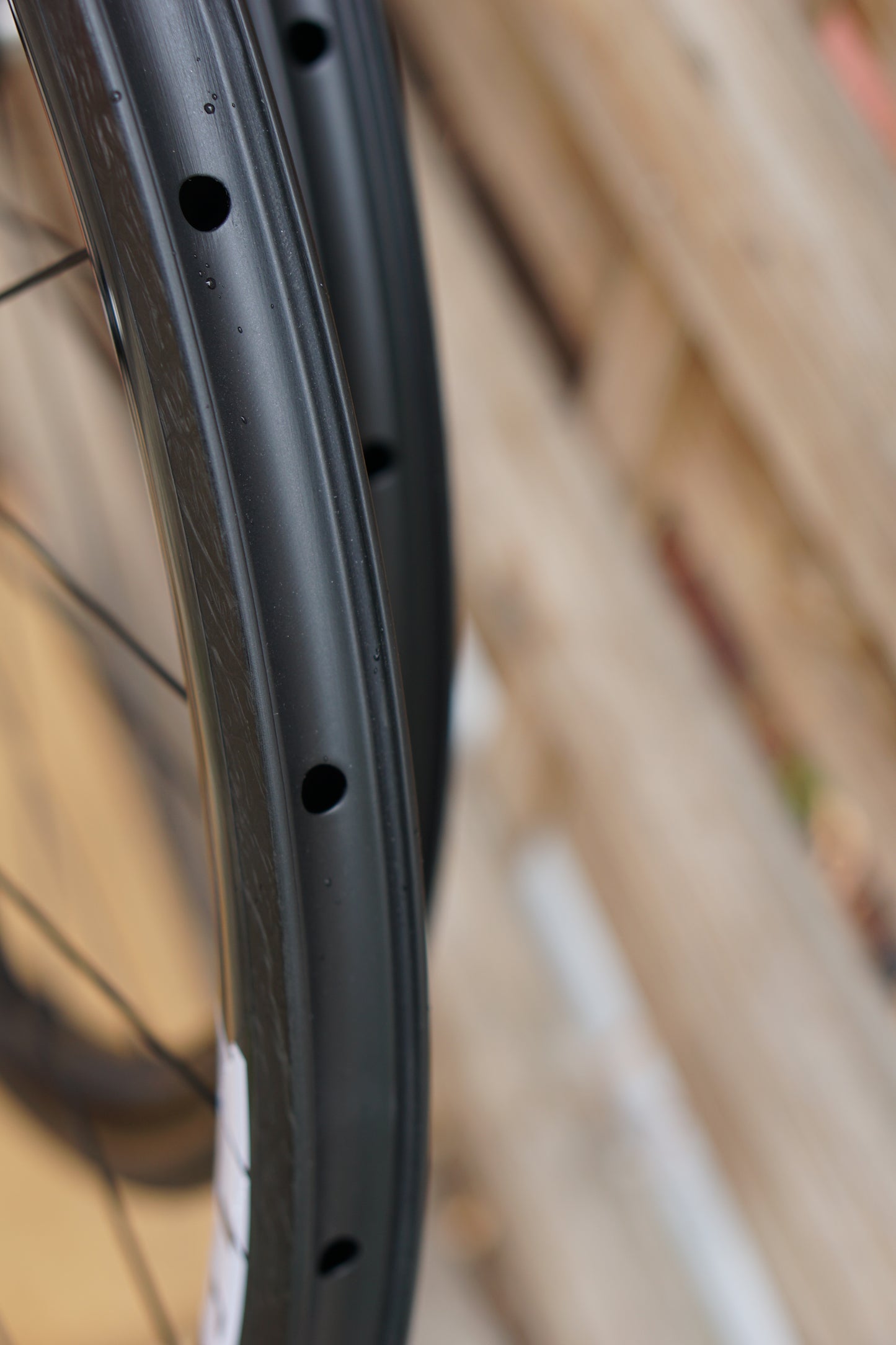 Carbon ILTB Track Wheelset - 40mm Marble x Black Randbezirk Buzz Hubs