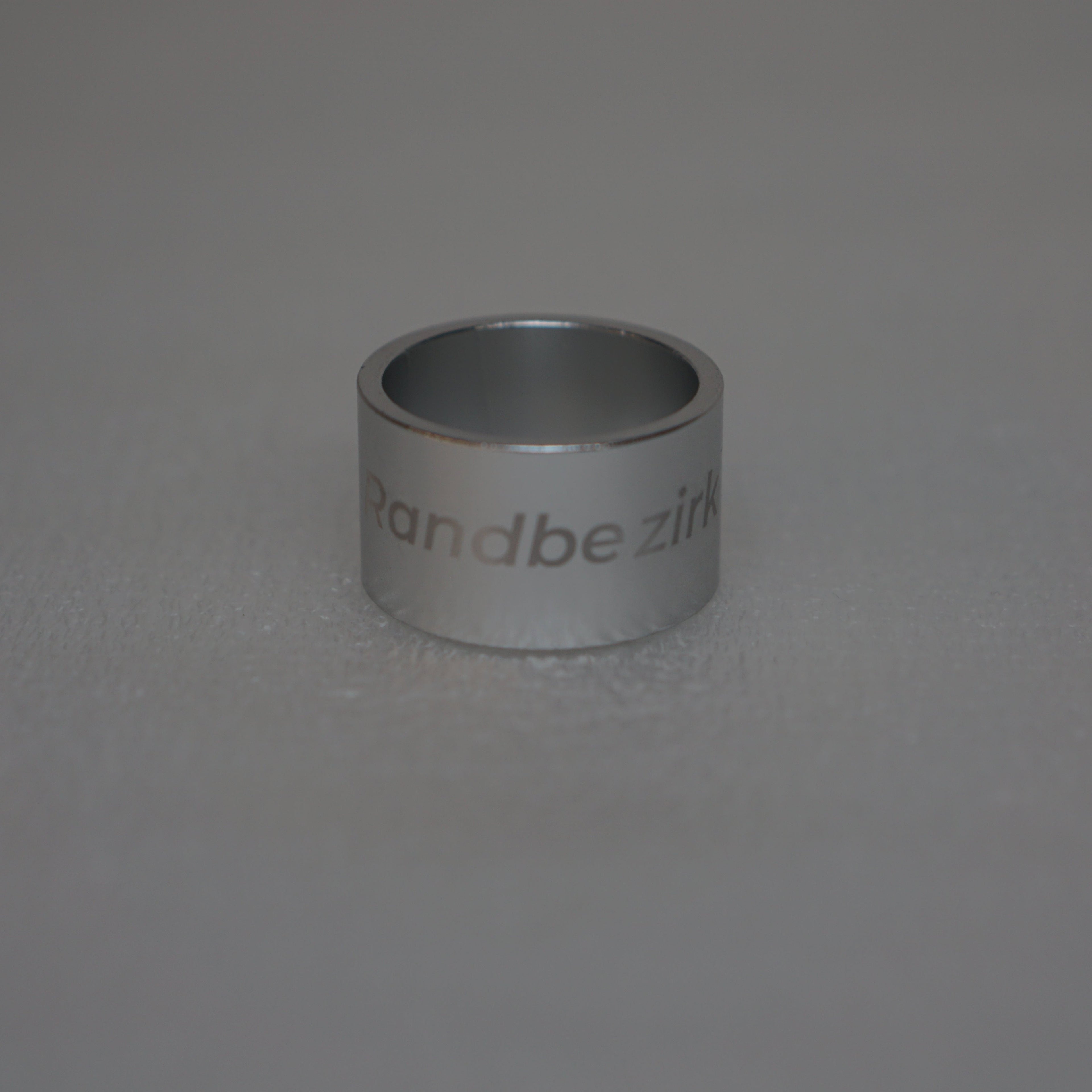 Silver Randbezirk Spacer